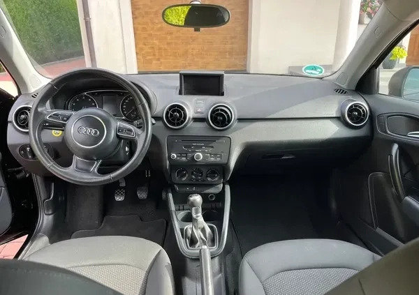 Audi A1 cena 34900 przebieg: 153000, rok produkcji 2013 z Gniezno małe 137